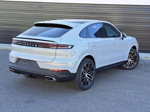 Used 2026 Porsche Cayenne Coupe image 7