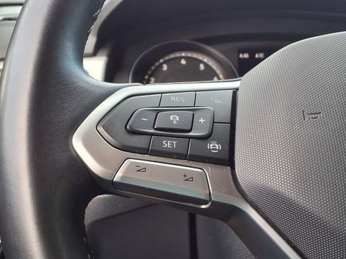 Used 2020 Volkswagen Atlas Cross Sport SE w/ Towing Package FWD image 20