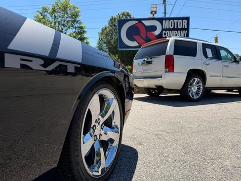 Used 2012 Dodge Challenger R/T RWD image 22