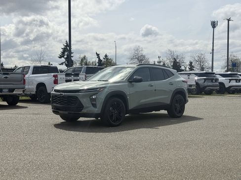 New 2026 Chevrolet Trax ACTIV w/ Sunroof Package FWD image 40