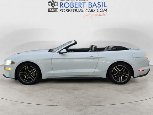 Used 2020 Ford Mustang Premium image 2