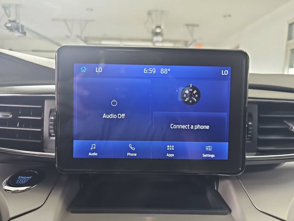 Used 2023 Ford Explorer XLT w/ Equipment Group 202A AWD/4WD image 28