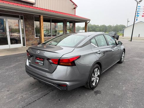 Used 2023 Nissan Altima 2.5 S FWD image 4