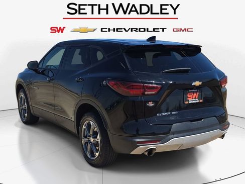 Used 2025 Chevrolet Blazer LT AWD/4WD image 6