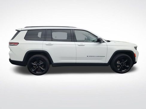 Used 2023 Jeep Grand Cherokee L Laredo AWD/4WD image 6