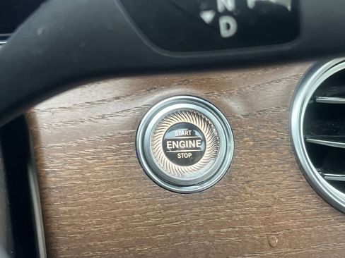 Used 2018 Mercedes-Benz E 300 image 25