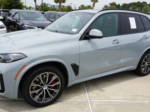 Used 2025 BMW X5 xDrive40i w/ M Sport Package AWD/4WD image 5
