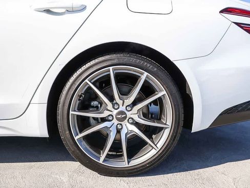Used 2023 Genesis G70 2.0T AWD/4WD image 10