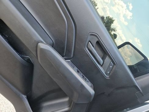Used 2024 Chevrolet Colorado Trail Boss w/ Advanced Trailering Package AWD/4WD image 11