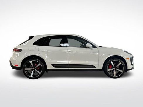 Used 2023 Porsche Macan S AWD/4WD image 3