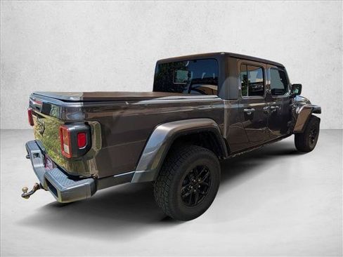 Used 2022 Jeep Gladiator Sport AWD/4WD image 5