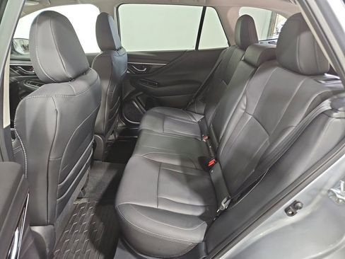 Certified 2025 Subaru Outback Limited image 27