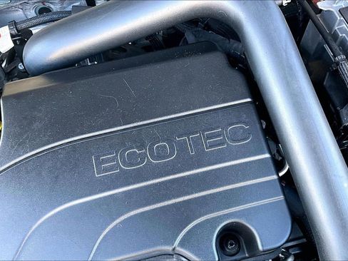 Used 2025 Chevrolet Equinox LT w/ Safety and Technology Package image 29