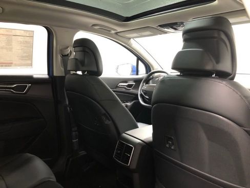 New 2026 Kia Sportage EX w/ EX Panorama Roof Package FWD image 12