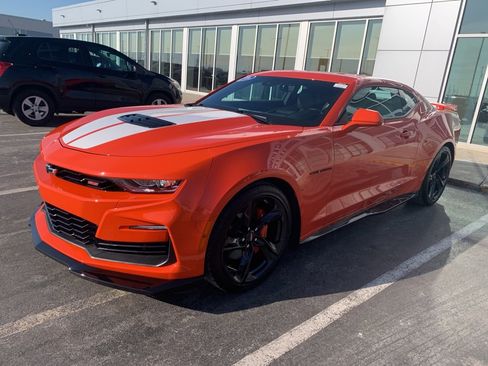 Used 2021 Chevrolet Camaro SS image 6