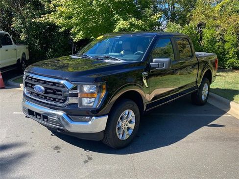 Used 2023 Ford F150 XLT image 3