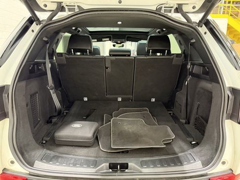 Used 2021 Land Rover Discovery Sport S image 31