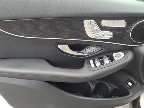 Used 2022 Mercedes-Benz GLC 300 4MATIC image 15