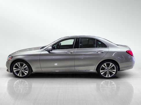 Used 2019 Mercedes-Benz C 300 Sedan image 4