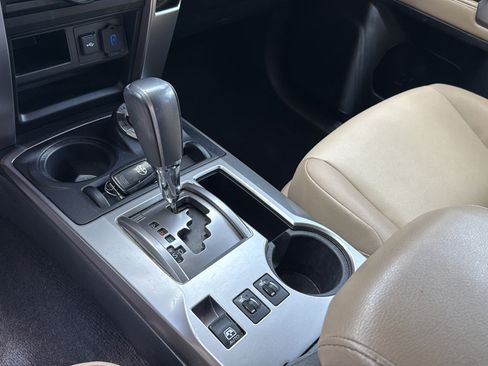 Used 2022 Toyota 4Runner SR5 Premium w/ Moonroof Package AWD/4WD image 27
