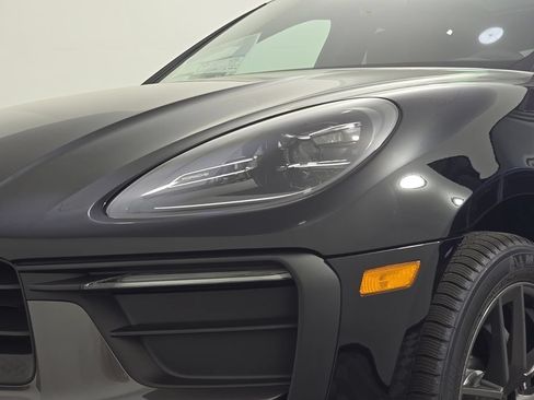 Certified 2026 Porsche Macan Turbo AWD/4WD image 12