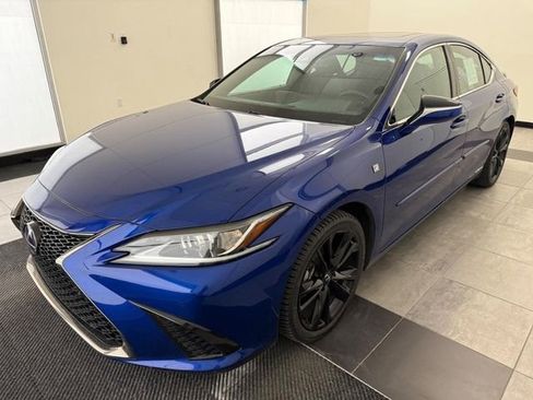 Used 2022 Lexus ES 300h F Sport w/ Accessory Package 2 image 7