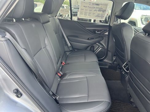 Used 2025 Subaru Outback Limited AWD/4WD image 25