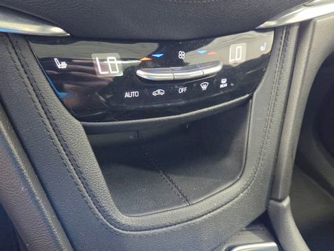 Used 2023 Cadillac XT6 Luxury FWD image 24