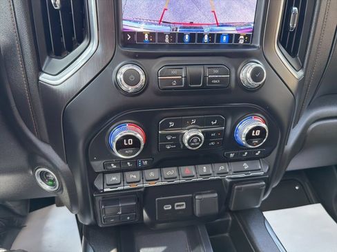 Used 2021 GMC Sierra 1500 AT4 w/ AT4 Value Package AWD/4WD image 27