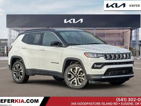 Used 2023 Jeep Compass Limited image 1