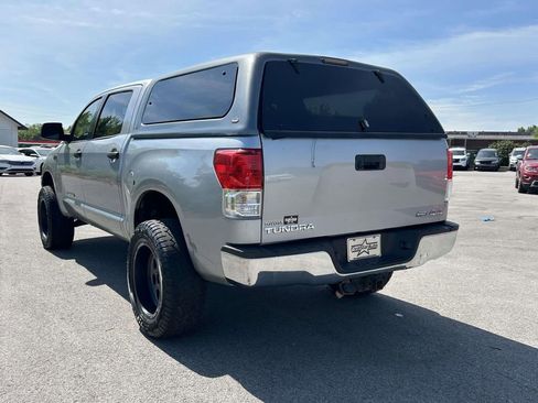 Used 2011 Toyota Tundra 4x4 CrewMax w/ Tow Pkg image 5