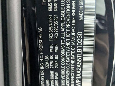 New 2026 Porsche Macan image 27