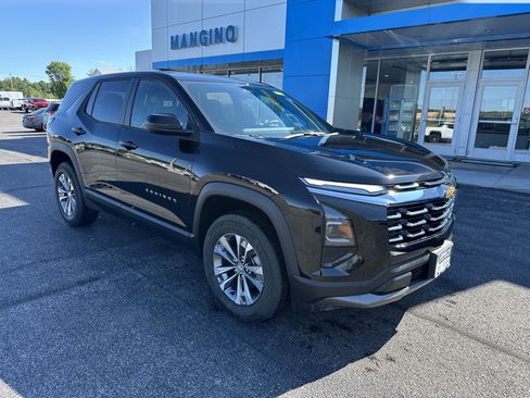 New 2026 Chevrolet Equinox LT w/ Convenience Package II image 2