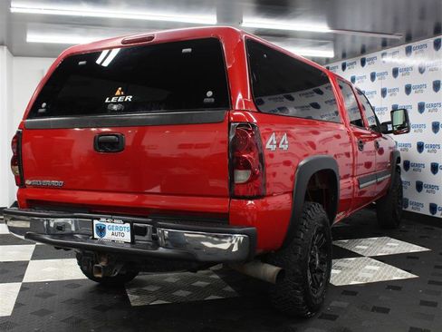 Used 2007 Chevrolet Silverado 2500 LT w/ Heavy-Duty Power Package image 4