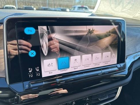 New 2026 Volkswagen Atlas SE image 24