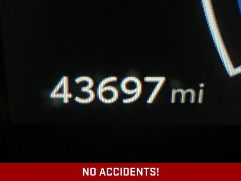 Used 2025 Toyota Camry LE FWD image 6