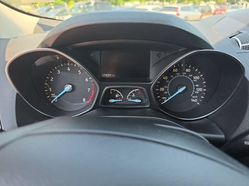 Used 2019 Ford Escape SEL FWD image 15