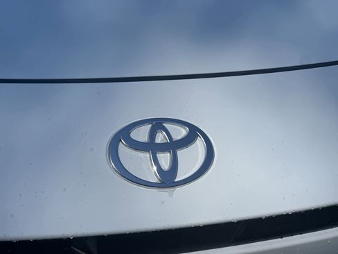 New 2026 Toyota Camry SE FWD image 13