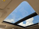 Used 2022 Ford Explorer XLT w/ Equipment Group 202A image 3