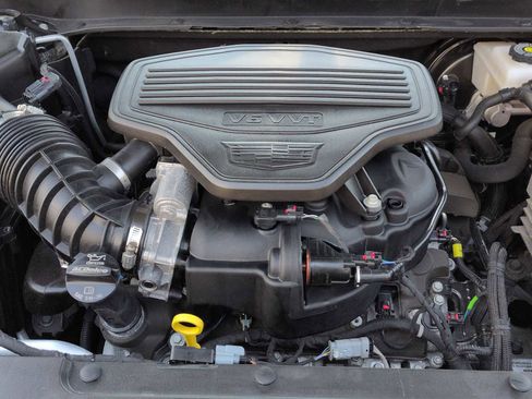 Used 2024 Cadillac XT6 Sport w/ Technology Package AWD/4WD image 15
