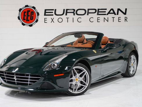 Used 2016 Ferrari California T RWD image 4