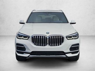 Used 2022 BMW X5 xDrive40i w/ Luxury Seating Package AWD/4WD video 2