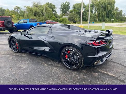 Used 2021 Chevrolet Corvette Stingray Premium Conv w/ Z51 Performance Package RWD image 6
