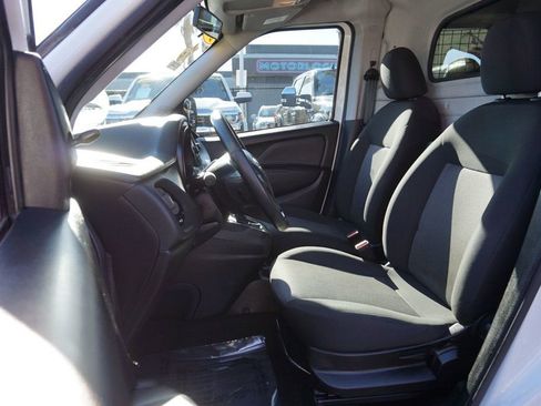 Used 2022 RAM ProMaster City Tradesman image 17