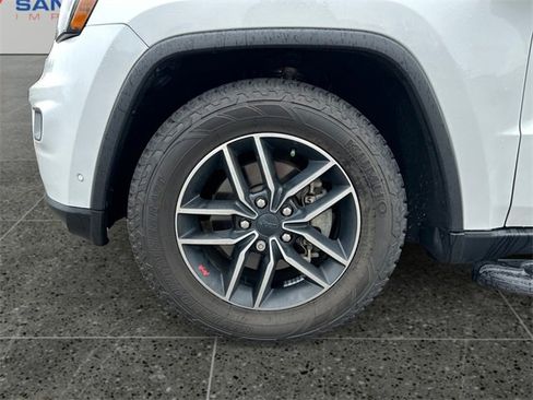Used 2019 Jeep Grand Cherokee Trailhawk image 14