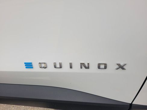 New 2026 Chevrolet Equinox EV LT image 11