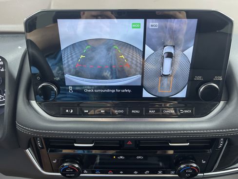 Used 2022 Nissan Rogue SL w/ SL Premium Package image 24