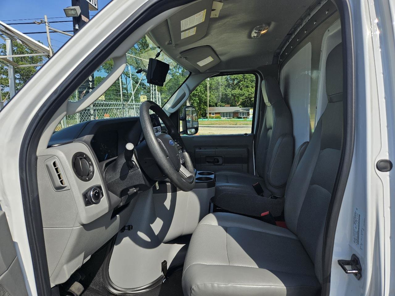 Used 2024 Ford E-350 and Econoline 350 Super Duty w/ Power Windows & Locks Group RWD image 31