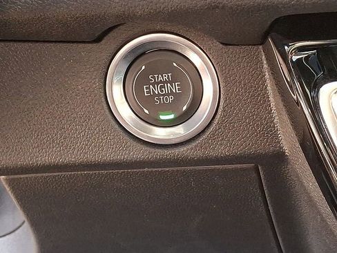 New 2026 Chevrolet Traverse High Country FWD image 11