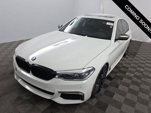 Used 2020 BMW M550i xDrive M550i xDrive w/ Premium Package image 1